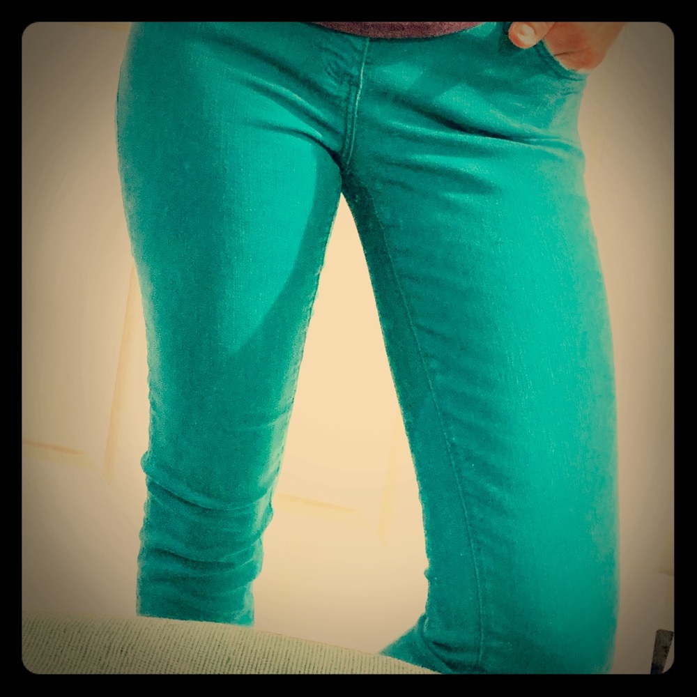 Anthropologie’s AG “the Stevie Ankle” pant